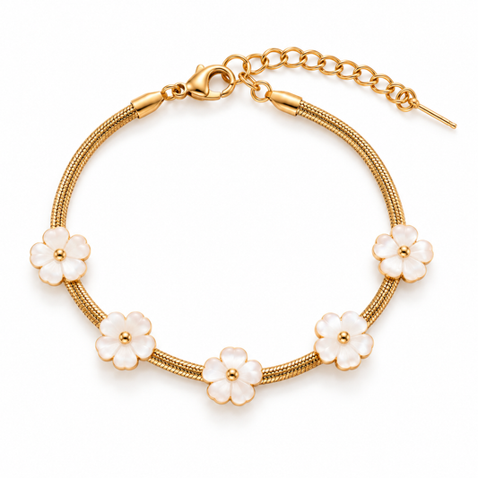 Bloom Charm Gold Flower Bracelet