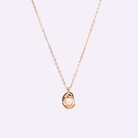 Ethereal Shell Pendant Necklace