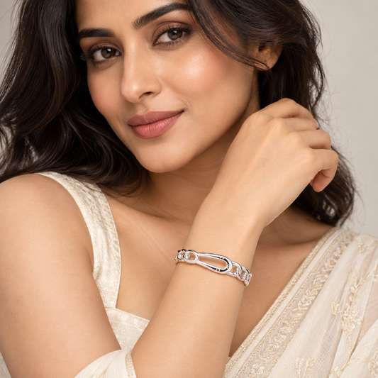 Linklock Gleam Bangle