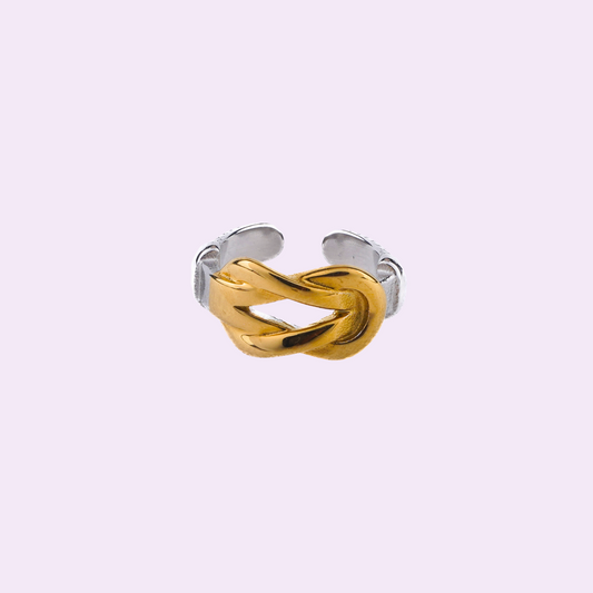 Golden Knot Luxe Ring