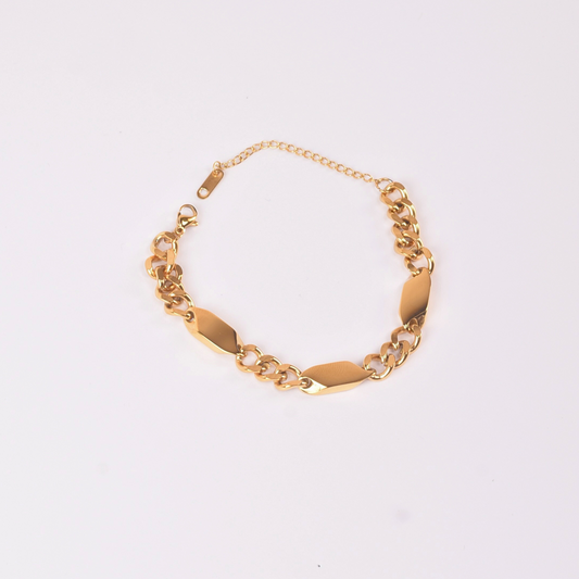 Classic Gold-Plated Curb Chain Bracelet