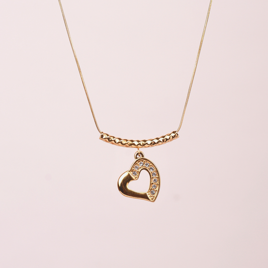 Heartsy Pendant Necklace