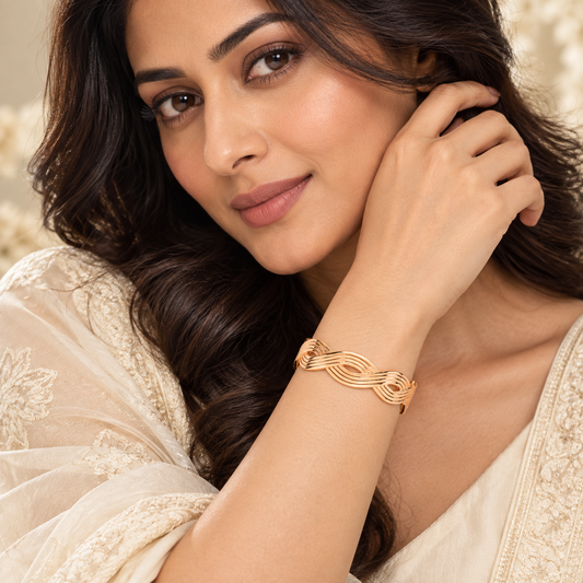 Waves of Gold Bangle